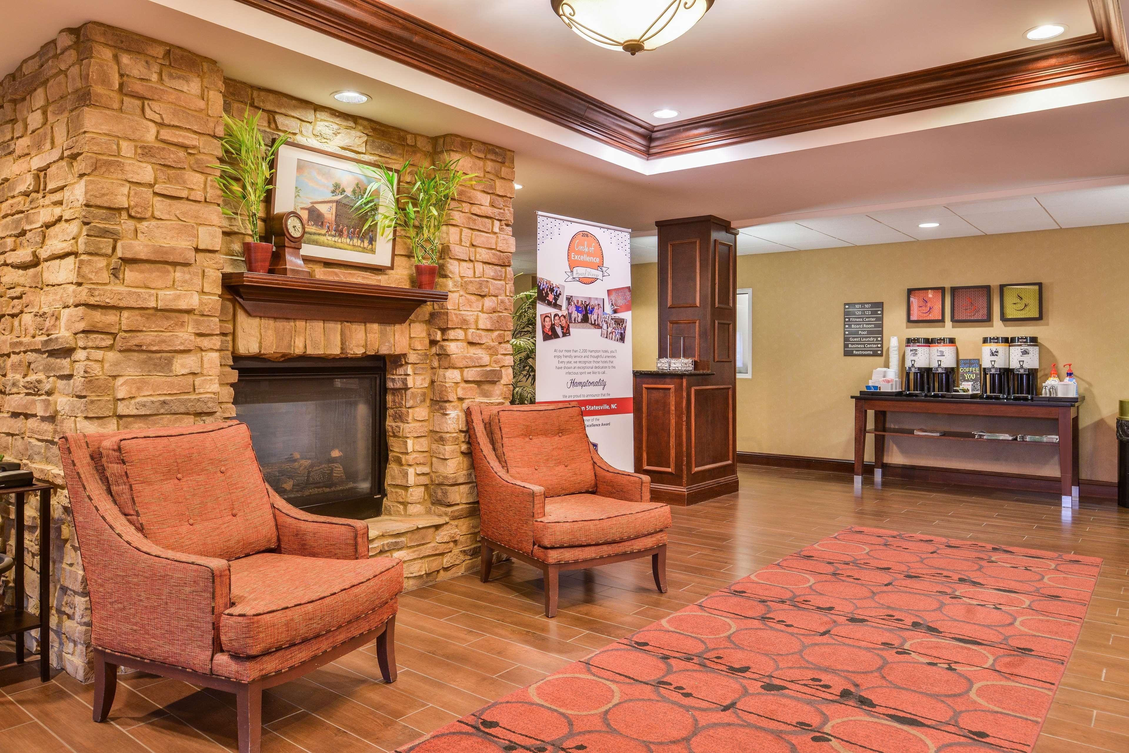 Hampton Inn Statesville Eksteriør billede