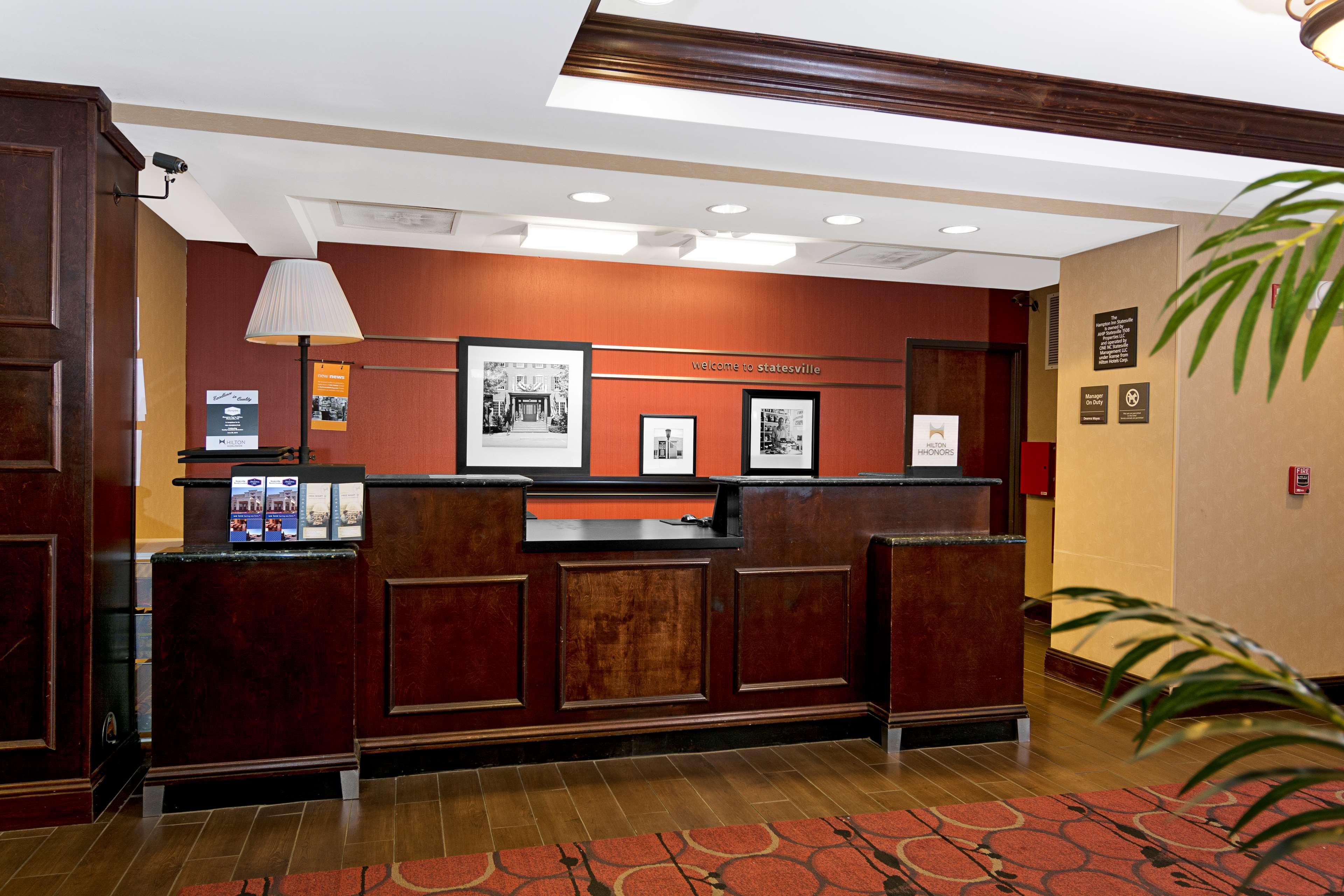 Hampton Inn Statesville Eksteriør billede